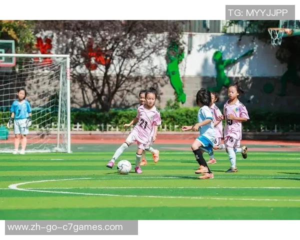 篮球巨星挑战足球赛场跨界之旅揭秘明星球员如何在绿茵场展现不同风采 篮球巨星挑战足球赛场跨界之旅揭秘明星球员如何在绿茵场展现不同风采